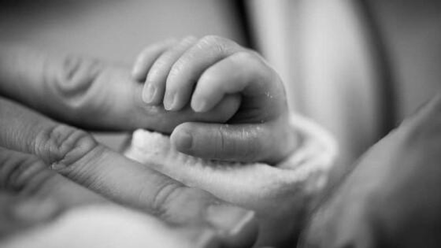 Bebê de 1 ano morre após engasgar com pão em Nova Mutum